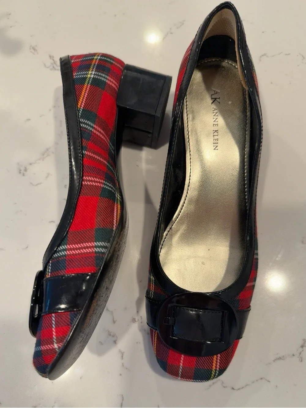 AK Anne Klein Red Tartan Plaid Block Heel Pumps Buckle Toe Size 9M